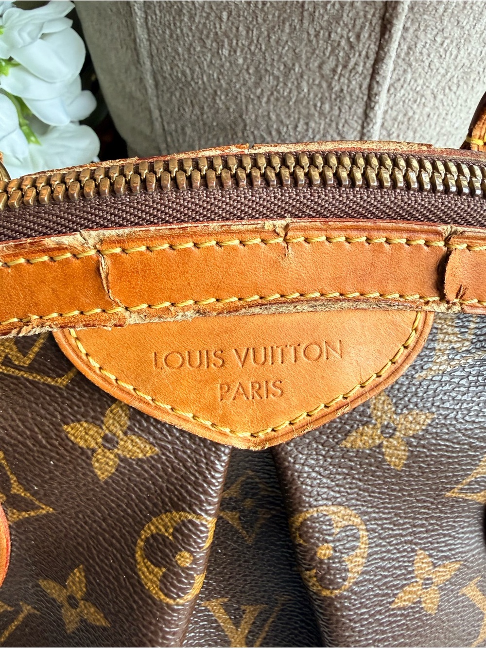 Louis Vuitton Monogram Trivoli PM Canvas Top Handle Satchel Authentic - Picture 3 of 12
